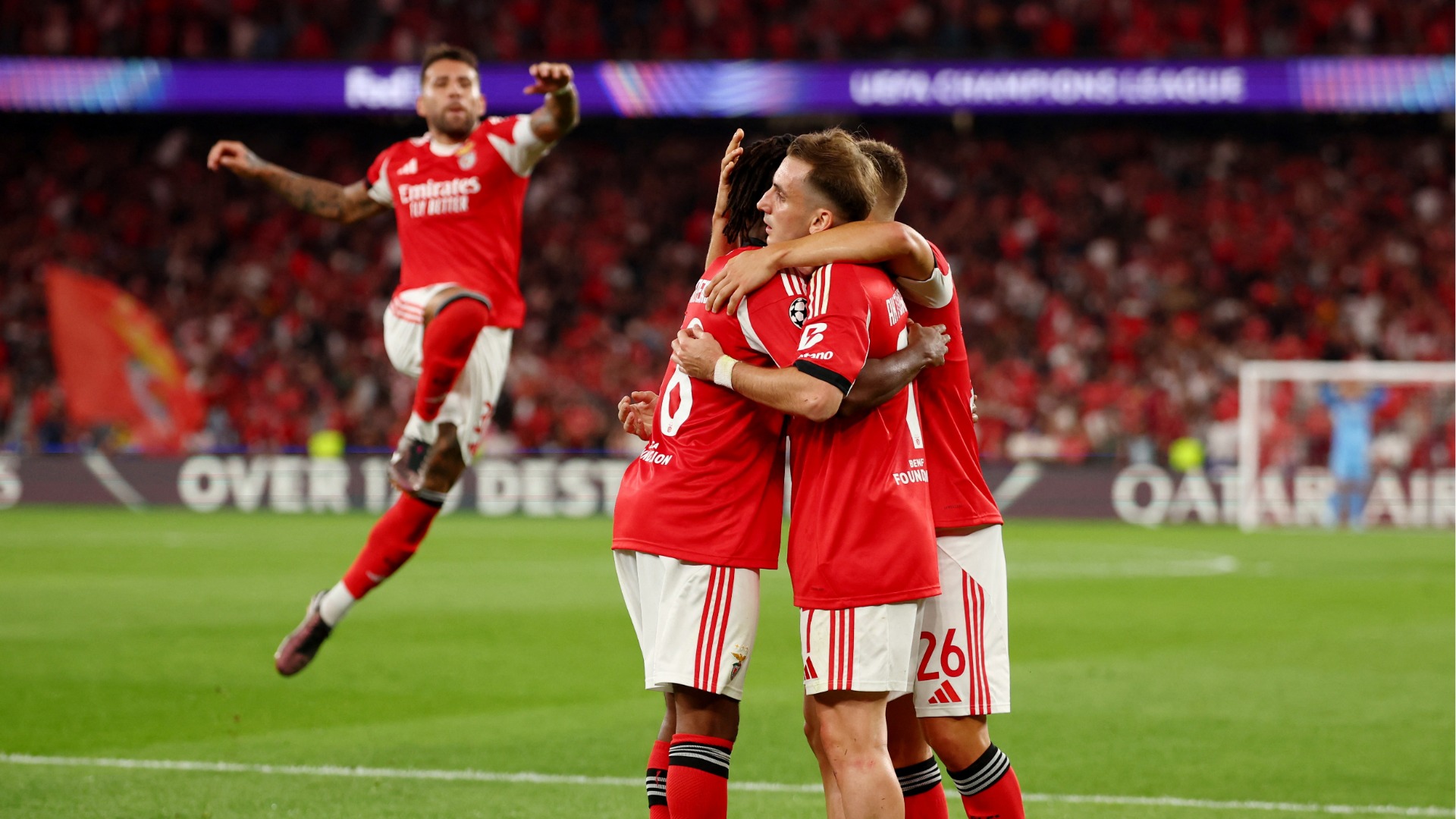 nhan-dinh-soi-keo-ajax-vs-benfica-luc-00h45-ngay-26-11-2025-1